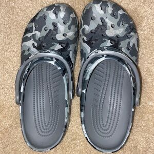 Crocs Sandals Black and Gray Men’s Size 8